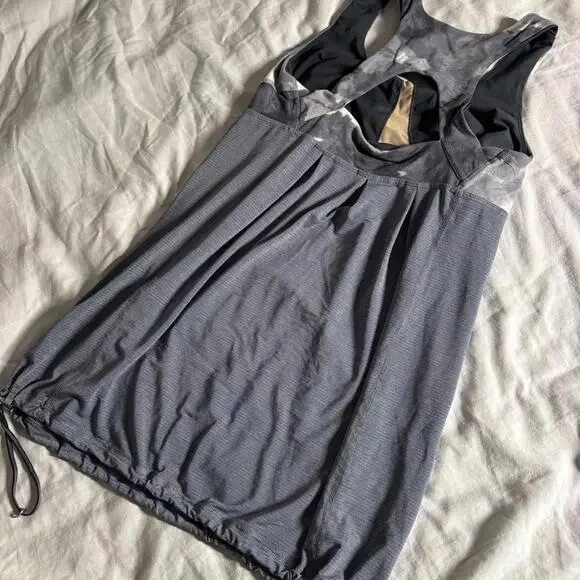🤍 1 Lululemon Run: Your Heart Out Tank - Heathered Blurred Grey - Picture 5 of 9